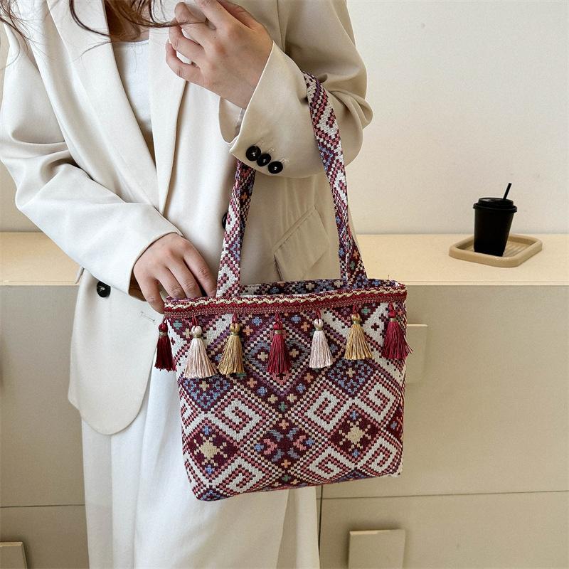 Ethnic-style Fashionable Fringed Large-capacity Women's Single-shoulder Crossbody Bag
