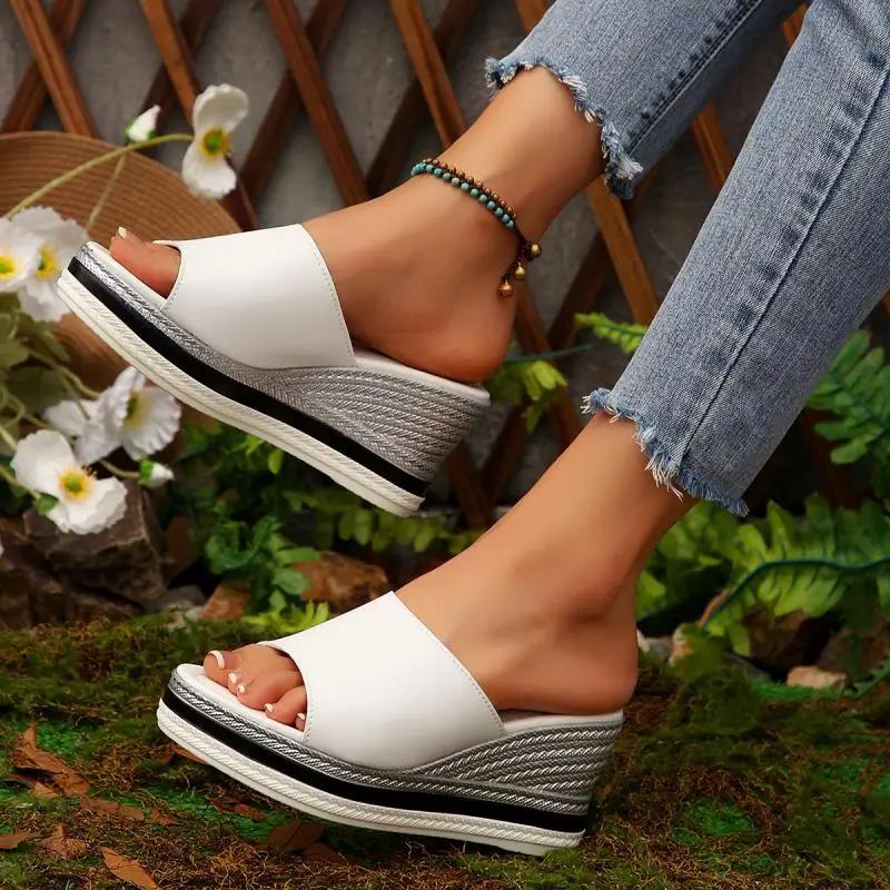 Fashion Classic Pu Strap Slip On Slippers Women 2025 Summer Brand Designer Chunky Platform Wedge Heels Slides Sexy Bohemia Beach Sandals