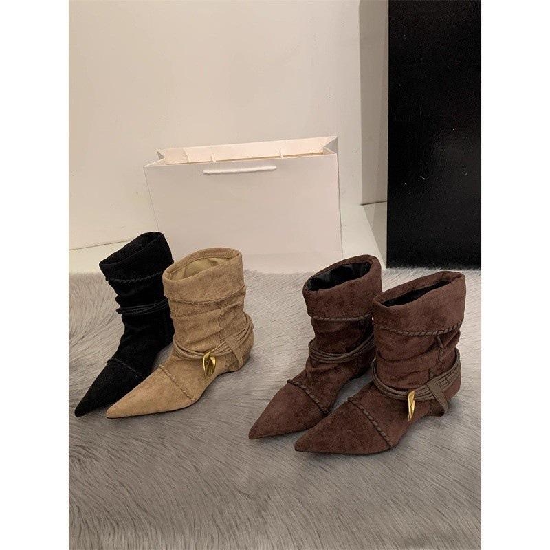 Western style~ Korean version of stacking boots retro low-heeled flat-bottomed belt wear cowboy boots short boots
