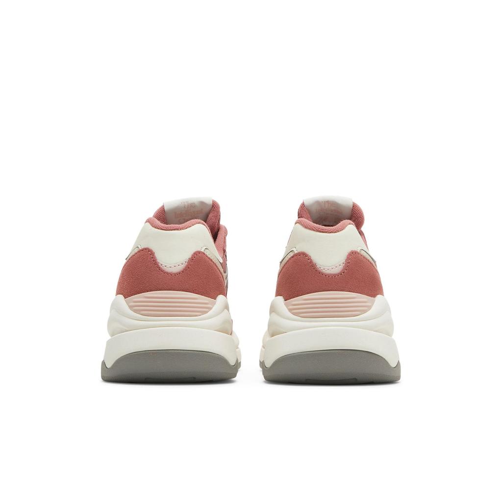 New Balance Womens 57 / 40 'Henna Oyster Pink' (women's sizes) Henna / Oyster Pink Running Shoes W5740HG1