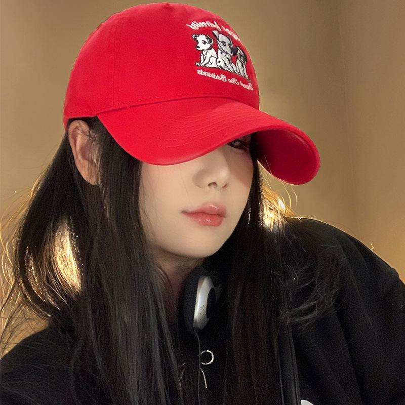 Cute red dog baseball cap female niche retro versatile face small big head circumference peaked cap tide