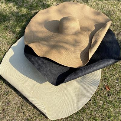 HT3183 Sombrero de ala ancha extra grande para mujer, sombrero de verano para el sol, plegable, de paja sólida, para playa, parasol flexible
