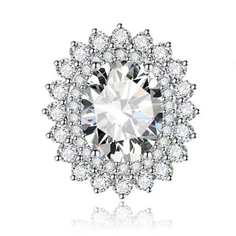 Elegant Oval Zircon Ring for Women - Stylish and Trendy Design