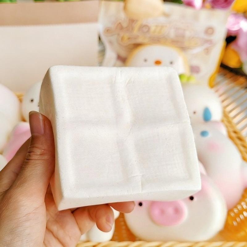 Squishy Doufu Bread Fidgets Toys Soft Milk White Square Squeeze Toy Slow Rebound Relieve Anxiety Anti-stress Toys Gift