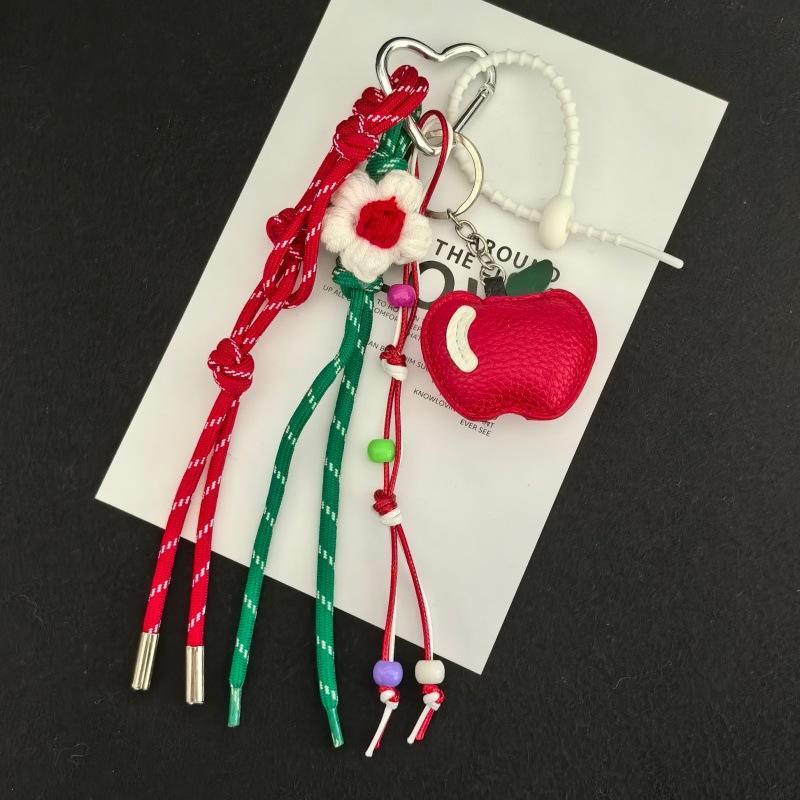 Süße Faux-Leder-Frucht-Taschenanhänger-Schlüsselanhänger mit Häkelblume Zur Dekoration für Tasche, Rucksack, Schlüssel Schönes Geschenk