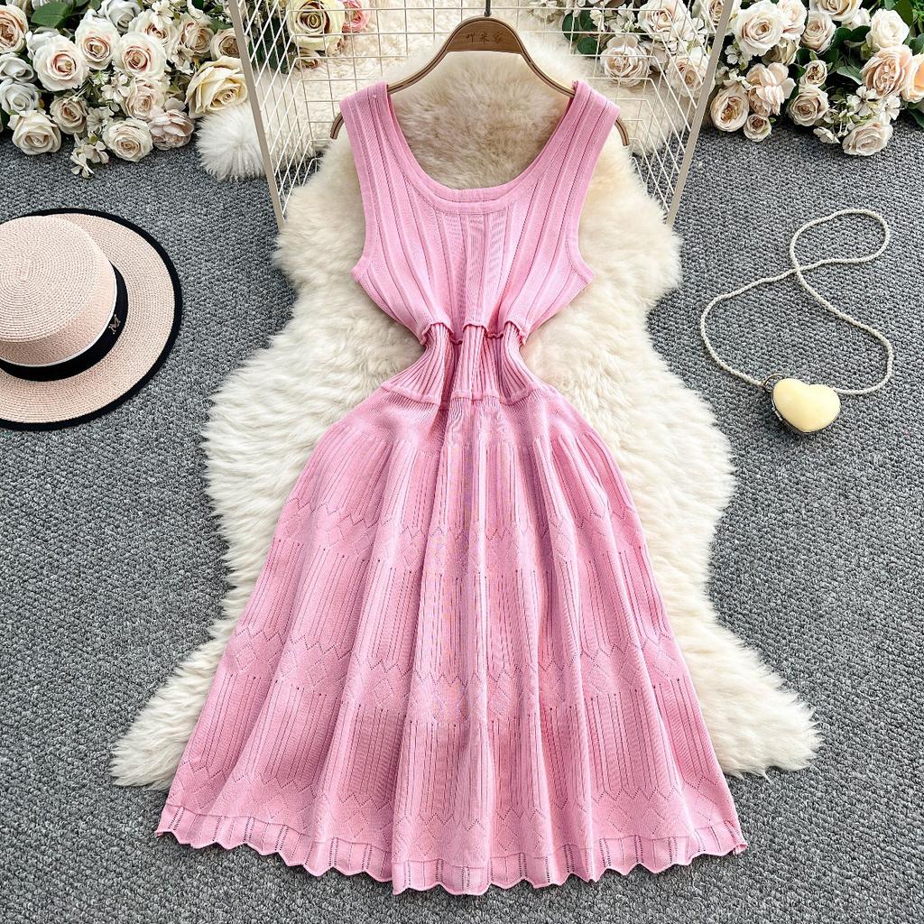 French pure desire U-neck sleeveless knitted dress women's summer new design sense niche waist thin medium and long dress