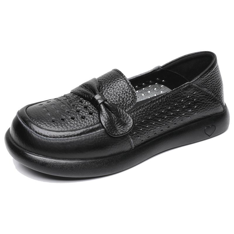 Spring Summer New Genuine Leather Women Flat Shoes Soft Sole Hollow Out Comfort Mother's Shoes Sandals Flat Non Slip Women Shoes