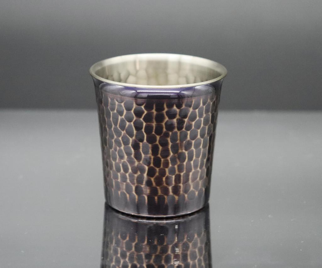 Shinkodo Japanese-made pure copper sake cup, 100ml, reddish-brown finish, hammered texture, gift wrapping available.