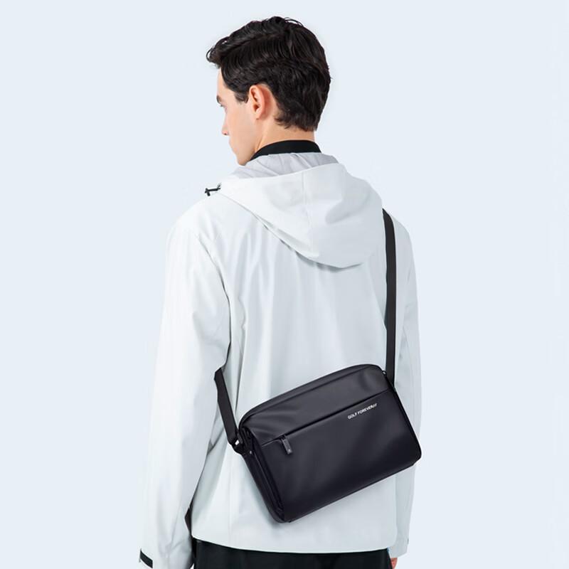GOLF Men s Large Capacity Casual Crossbody Bag
