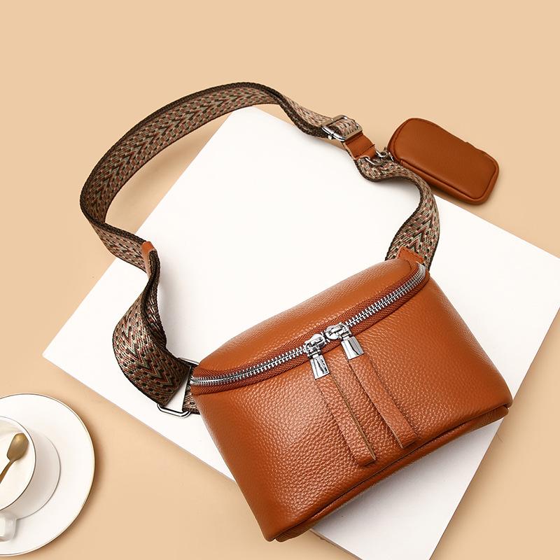 Leather Women'S Bag First Layer Cowhide Women'S Shoulder Messenger Bag Mini Small Lunch Box Bag Simple Breast Bag Tide