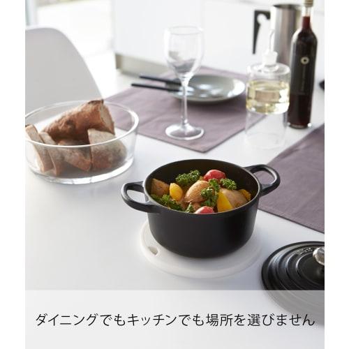 Yamazaki Tower Silicone Trivet, Round, White, Approx. 16cm W X 16cm D X 1cm H, Heat-Resistant, Product Code: 2954