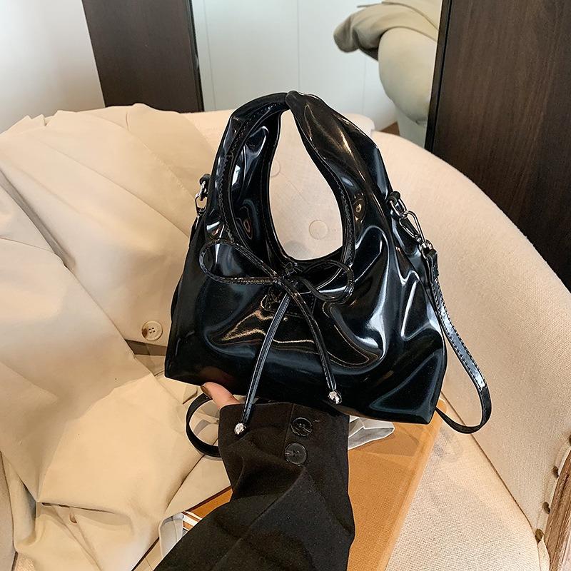 Small Bag Bag Women's New Summer Versatile Messenger Bag Popular Handbag Bucket Bag