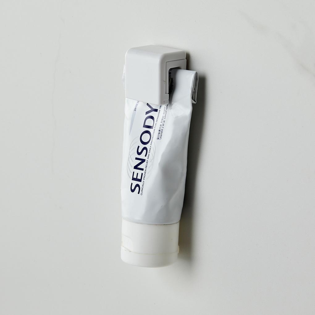 Adhesive Pad Toothpaste Holder_CL1620012