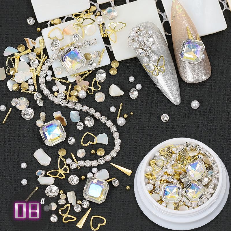 Dolphin Bay Nail Art: Shell Pieces, Rhinestones, Pearls, and Metal Chains Mixed Decorations