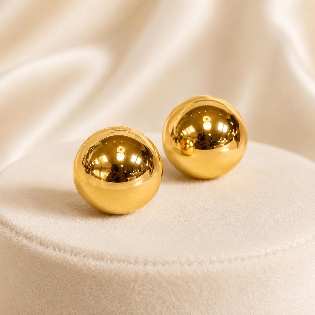 Exquisite Gold Hemisphere Stainless Steel Stud Earrings – Elegant, Versatile, High-End Style.