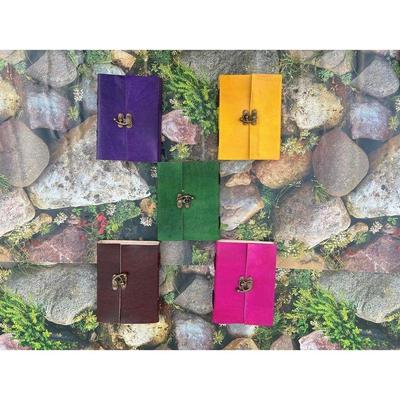 Lot de 5 Journaux en Cuir Uni, livre des ombres, Journal en Cuir Vintage, Lot de Cinq Couleurs Meilleur Grimoire en Cuir Pour Lui