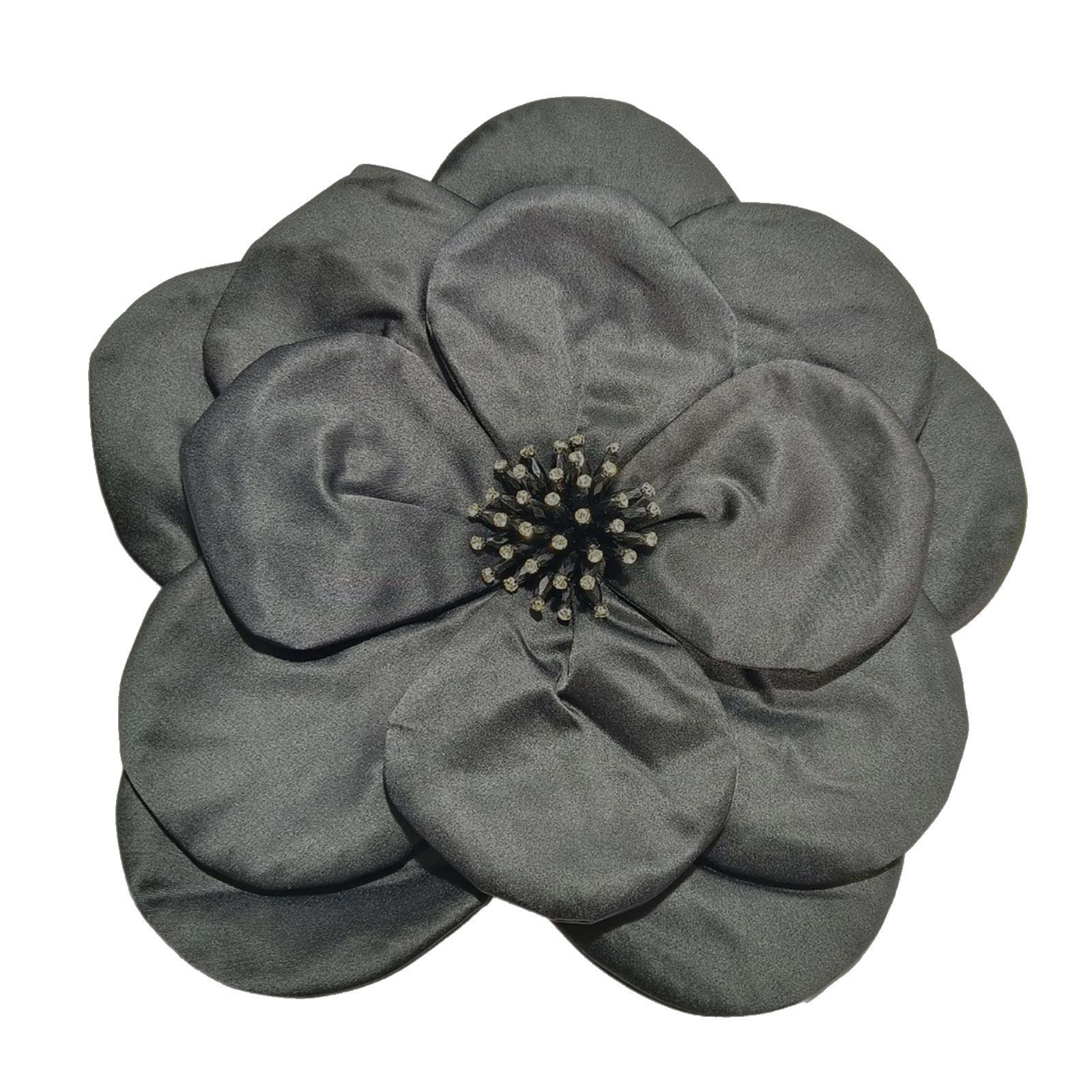 

Stylish Big Flower Lapel Pin Comfortable Fabric Floral Brooch Fashionable Multi Tiered Breastpin Ornament for Women чёрный