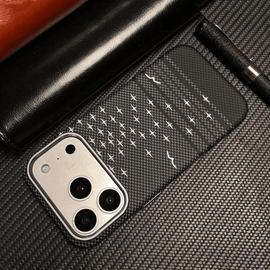 

iPhone 17 Pro Max Kevlar Magnetic Case - Light & Shadow, Skin-Feel, Drop-Proof iPhone 16 PRO