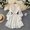 Französischer Stil Hoflaternenärmel Stickerei Kleid Damen Frühling Sommer Taille Ausgeschnitten Einreiher A-Linien-Rock Elegant
