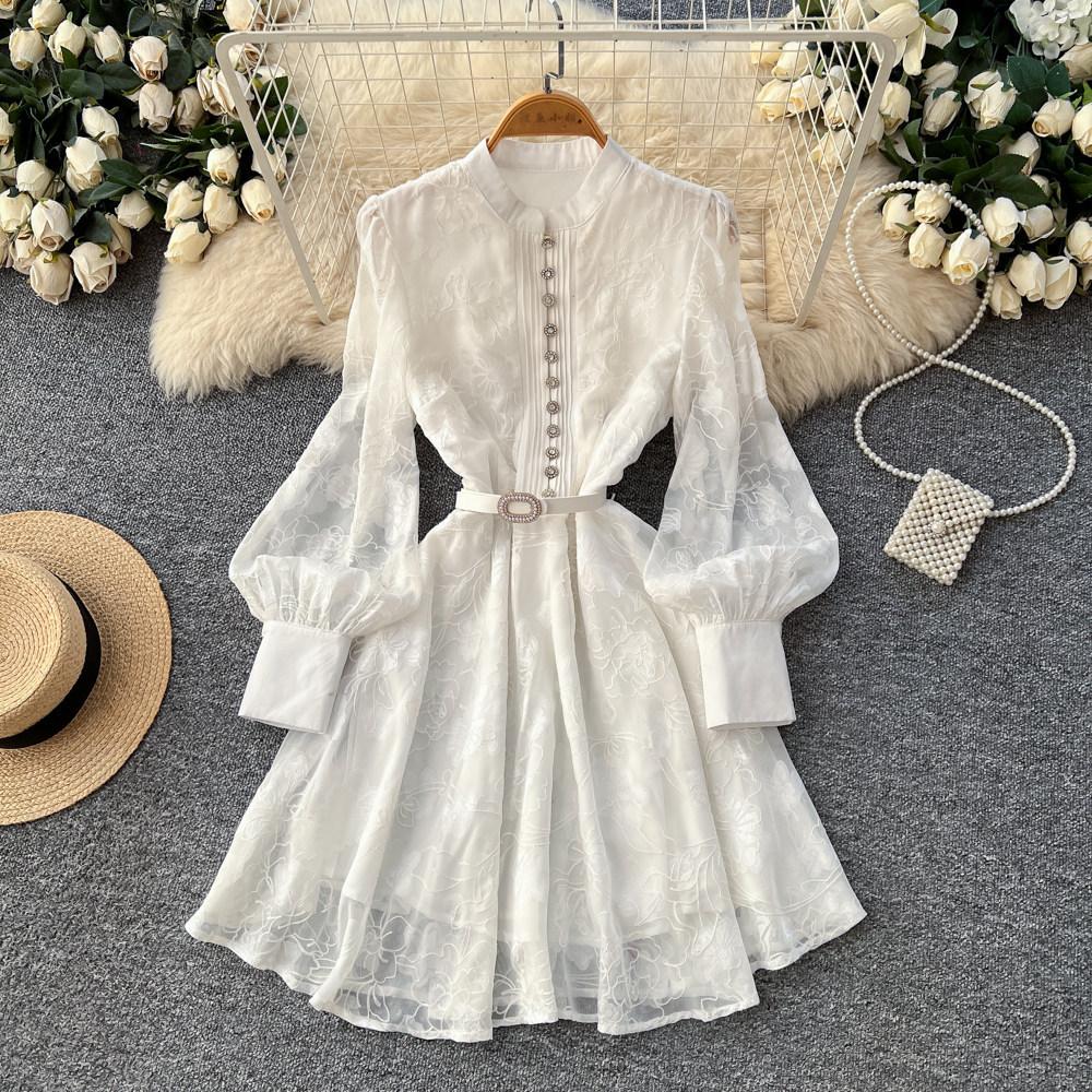 Französischer Stil Hoflaternenärmel Stickerei Kleid Damen Frühling Sommer Taille Ausgeschnitten Einreiher A-Linien-Rock Elegant