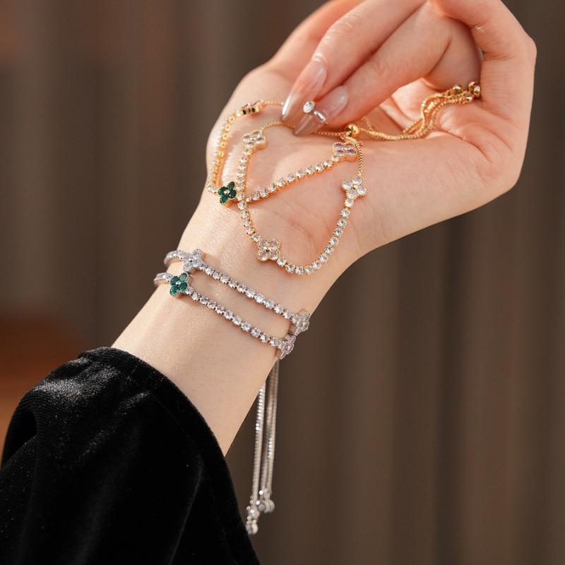 Flowing light~ Super Sparkling Zircon Flower Bracelet Exquisite Fashion Bracelet Temperament Versatile High-end Jewelry Women