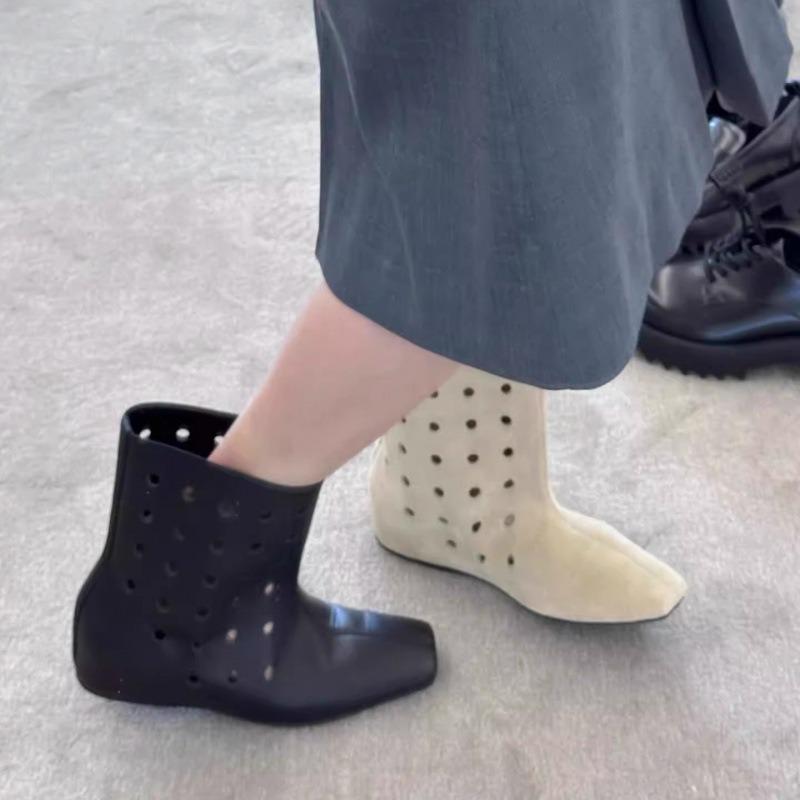Sheepskin version~ Design sense net boots leather wide tube hole western boots women's retro hollow breathable Maillard cool boots