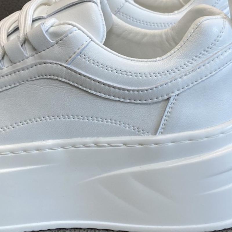 Men's Platform Leather Casual Shoes Spring Popular Comforts Men Skateboard Shoes Student Small White Shoe Fashion Tenis Sneakers