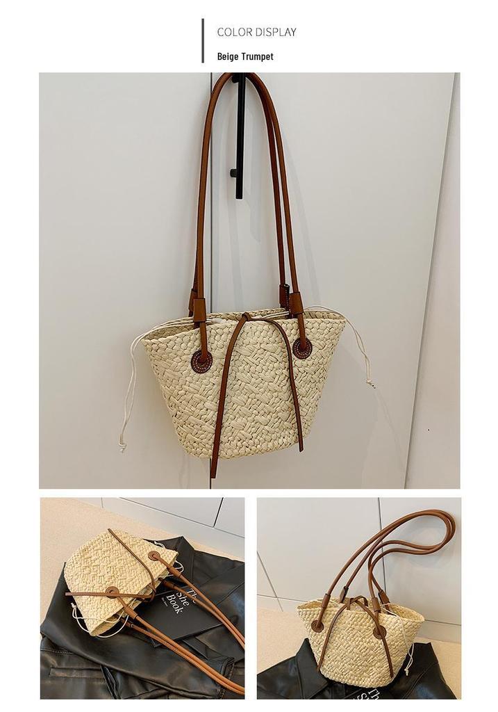 2024 Retro Casual Large Capacity Women's Straw Shoulder Bag for Travel and Beach