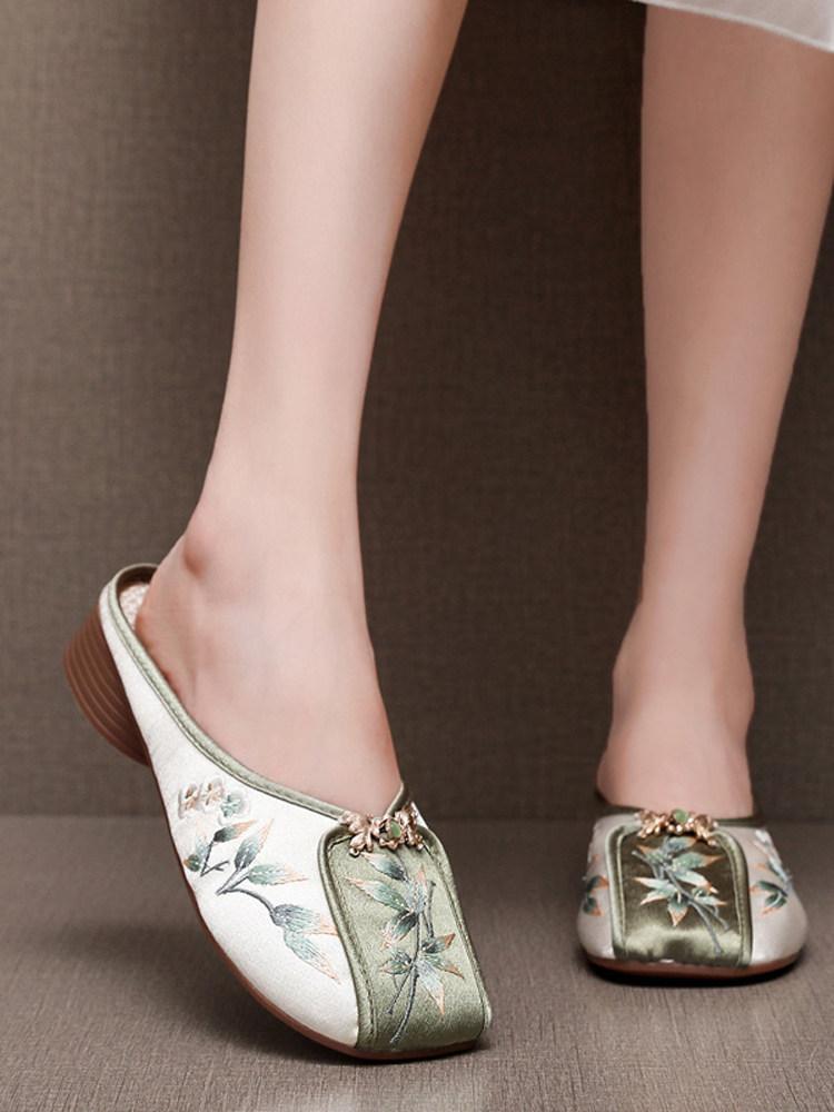 Fashion Home Slippers Women's Square Heel Loafers Slides Cover Toe Massage Block Floral Fabric Embroider Square Toe Block Heel Shoes Loa