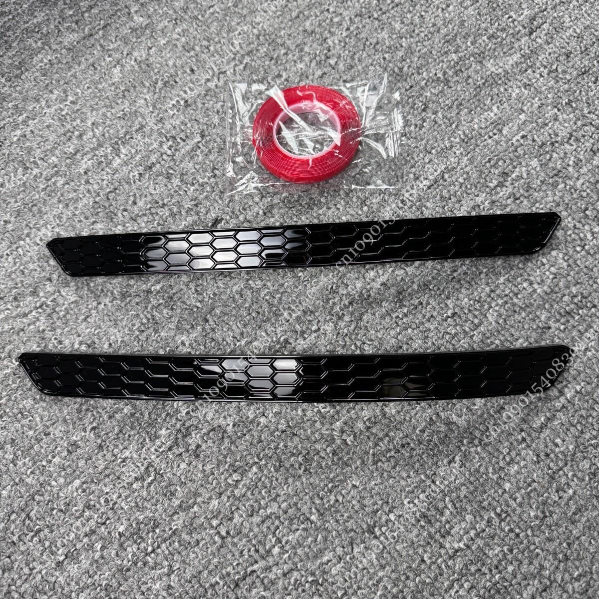 1Pair Gloss Black Rear Bumper Honeycomb Reflector Styling Cover Sticker Trim For Volkswagen Tiguan MK2 R-Line TSI TDI 2017-2021 Gloss Black