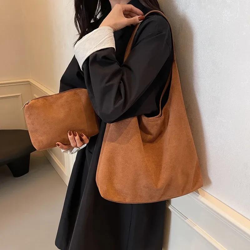 Fashion Big PU Leather Shoulder Bag For Women 2026 Winter Tend Female Simple Underarm Hobo Bag Handbags And Purses