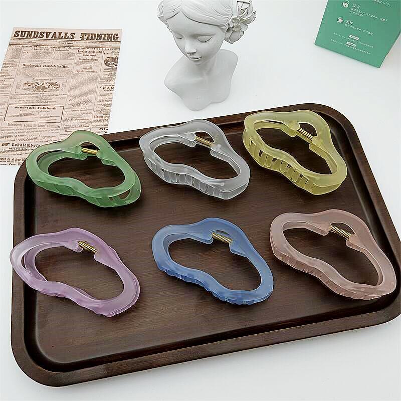 

Korean Transparent Frosted Jelly Hair Volume Claw Clip for Women