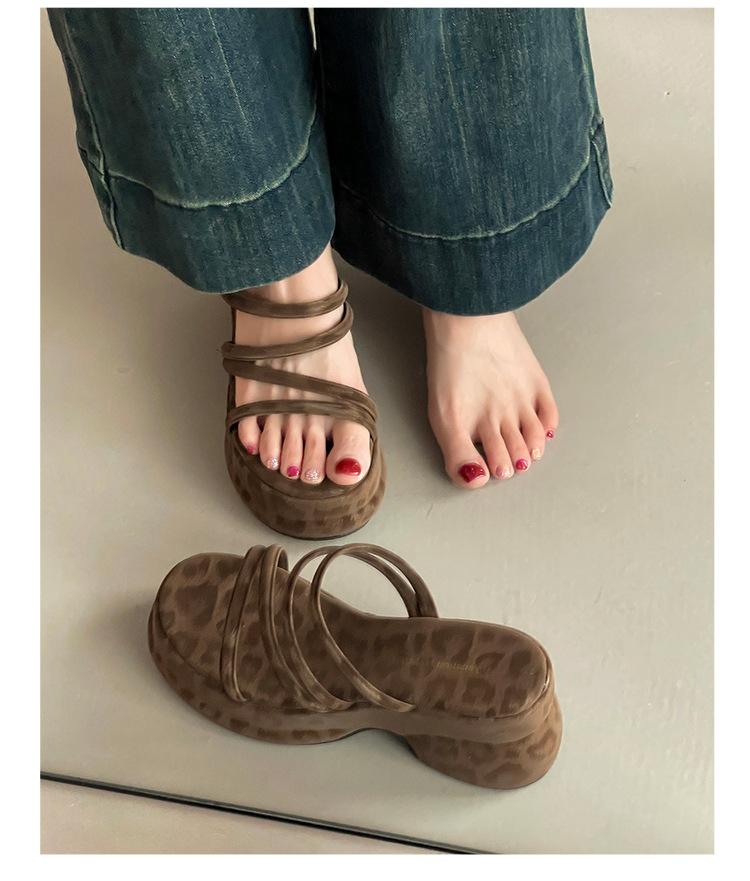 Summer Platform Heel Women Slippers Fashion Open Toe Narrow Band Slide Ladies Elegant Street Style Shoes Fashion Sandals