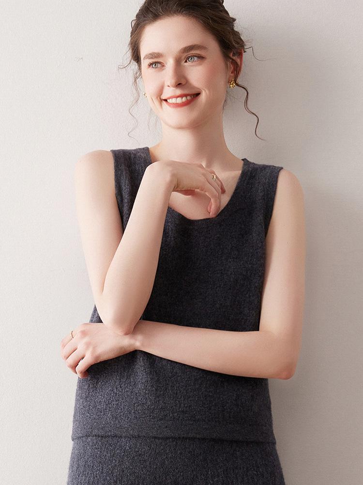 Women's Sleeveless U-neck Cashmere Knit Camisole - Warm Base Layer Vest