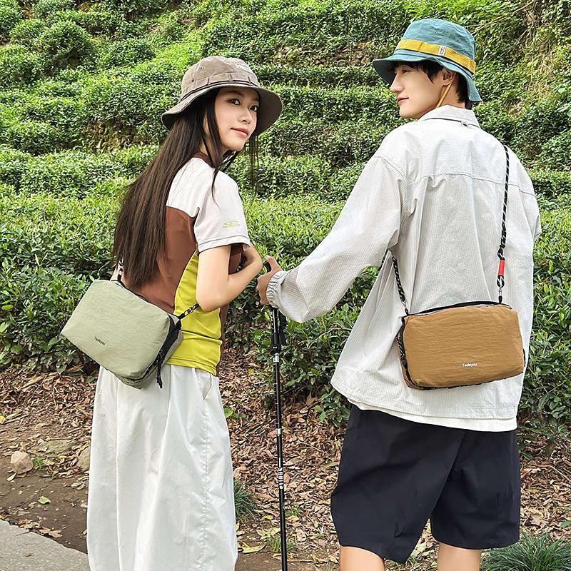 Hong Kong style tide cool locomotive double-layer mountain series small satchel autumn new daily commute shoulder messenger bag