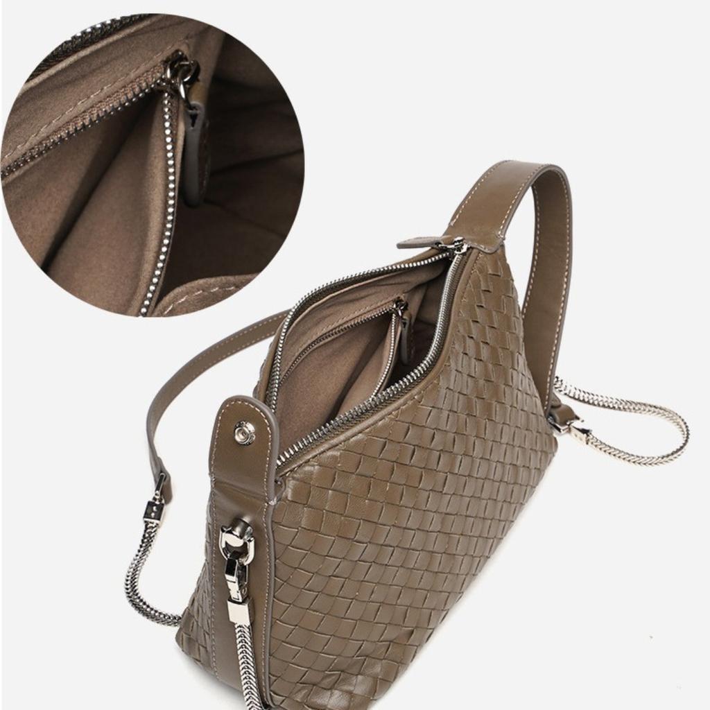 Trendy women's bags factory direct sales first layer sheepskin pure hand-woven bag portable crossbody versatile pillow bag