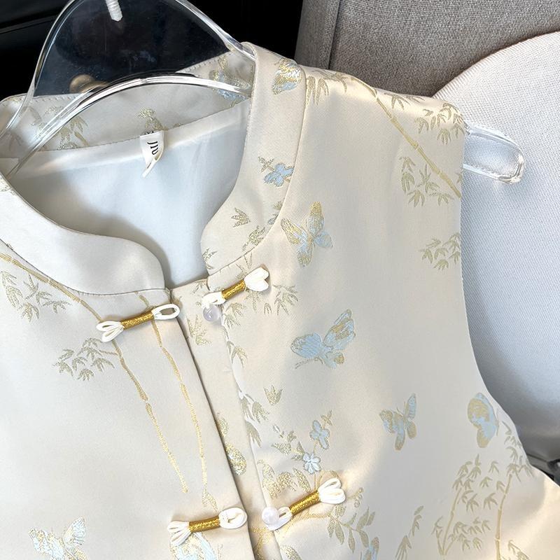 2025 Jacquard stand-up collar buckle sleeveless vest women's early spring temperament versatile vest