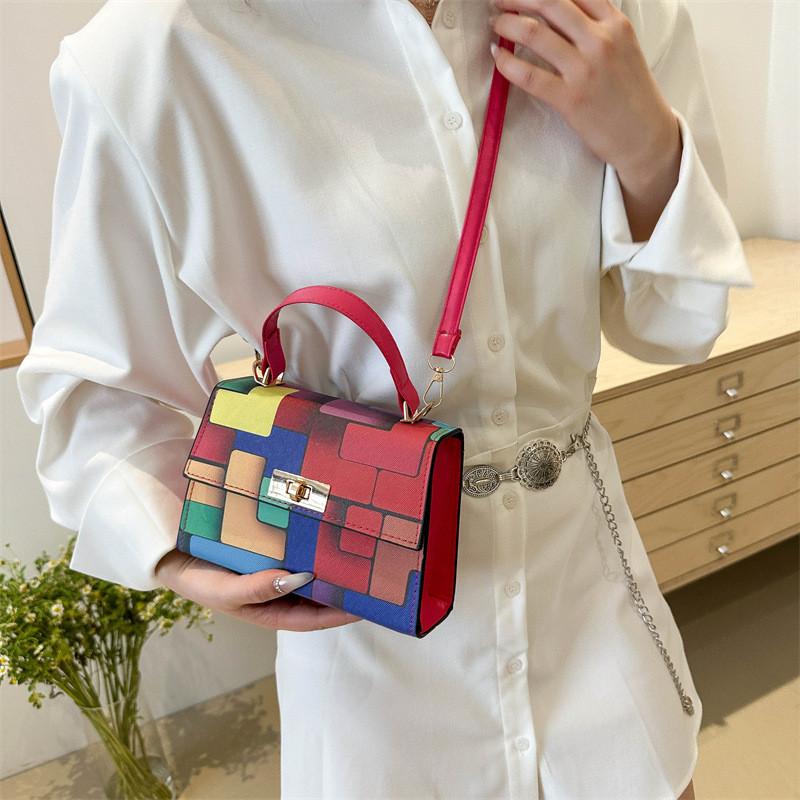 Trendy Color-block Fashion Chain Crossbody Purse For Women In Stylish Black Green Yellow And Rose Pink