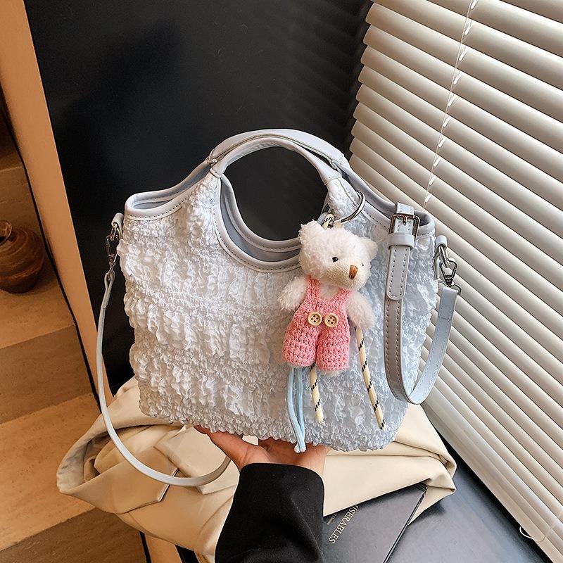 New Hand-carried Bucket Bag Women's Spring and Summer High-end Fashion Shoulder Bag Commuter Oblique Span Bag