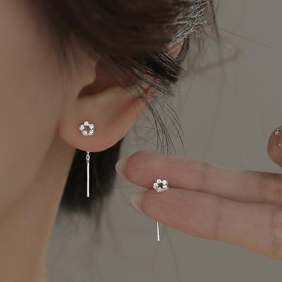 Boucles d'oreilles fleur en zircon à franges boucles d'oreilles de luxe léger haut de gamme boucles d'oreilles tendance simples et polyvalentes boucles d'oreilles de niche femmes