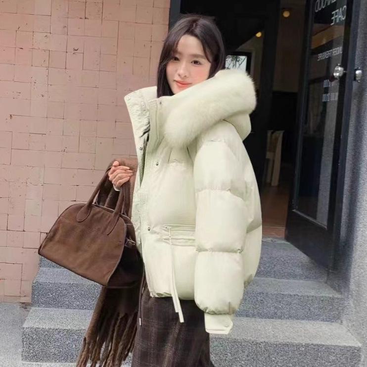 2025 Winter Short Women's Down Jacket: Sweet Korean Style, Petite Fit, White Duck Down, Loose, Thickened Coat