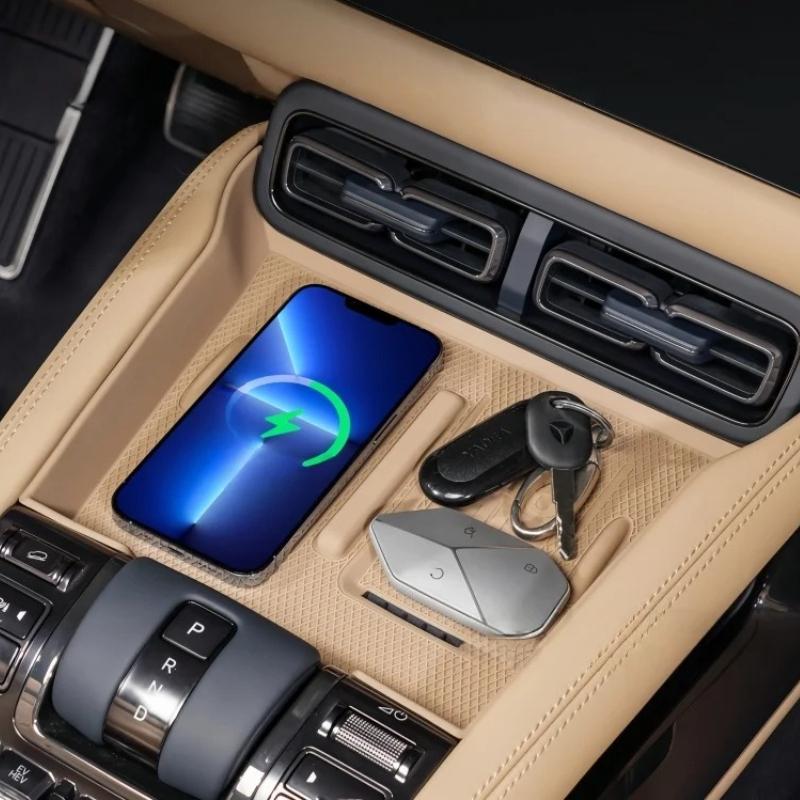 Car Center Console Silicone Pad Wireless Charging Anti-Slip Storage Mat Fit for BYD Leopard 5 2025