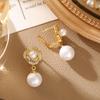 Luxurious Flower Pearl Zirconia Stud Earrings in Gold-Plated Copper – Elegant, Versatile Jewelry