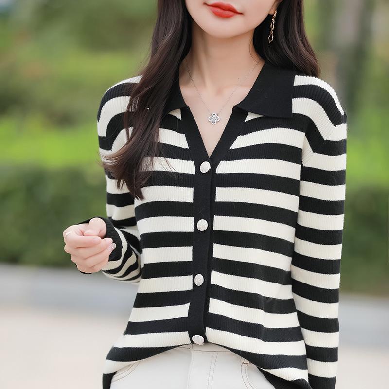 

Женский полосатый вязаный кардиган на весну 2025 года с воротником поло - Универсальный свитер с длинным рукавом XXL чёрный