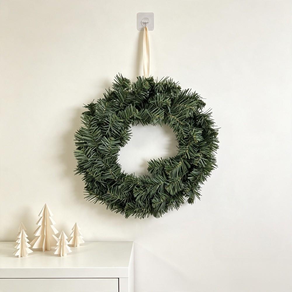 Realistic Artificial Green Pine Wreath Green Christmas Door Wreath Outdoor Front Door