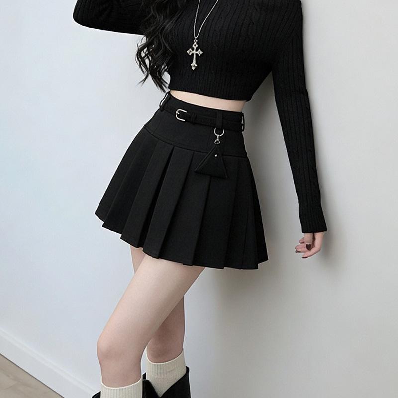2026 Spring Retro Pleated High-Waisted Suede Skirt - Women s Slimming, Leg-Lengthening Academy Style Small