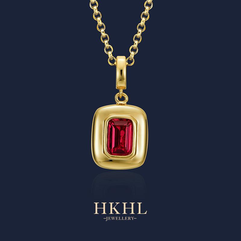 Jewelry Imitation Red Sapphire Square Pendant Necklace Inlaid 9 * 11 Emerald Color Treasure Clavicle Chain Women