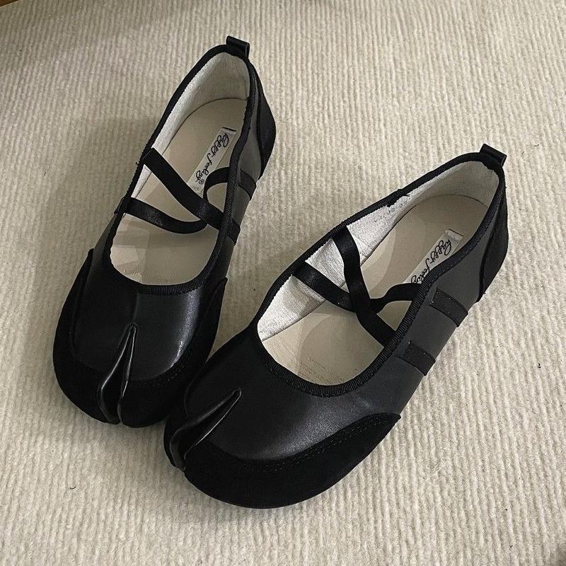 Fashion Elegant Cross Strap Split Toe Flat Shoes 2025 Mary Jane Casual Soft Outside Low Heels Shoes Walking Slip On Loafers Lady Flats