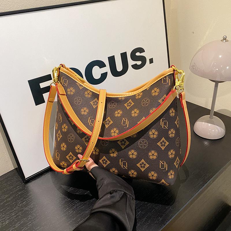 

Текстурированная сумка-тоут с ретро-принтом, женская 2025, новая сумочка, модная, универсальная, на плечо, мессенджер, женская сумка темно-коричневого