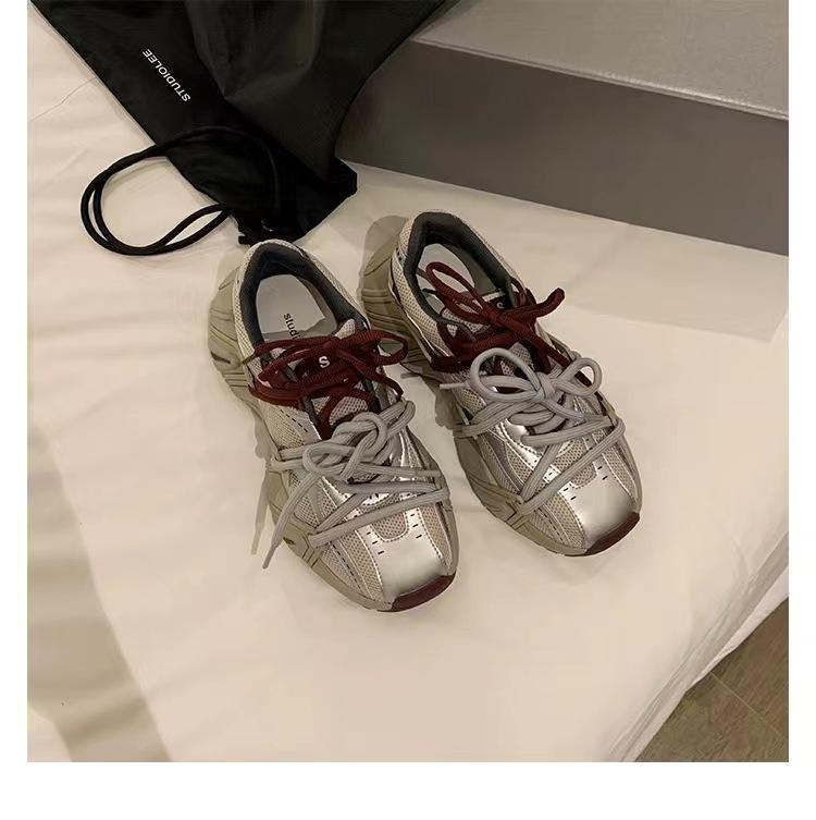 

Женские модные сетчатые и кожаные кроссовки на платформе с двойными шнурками 35